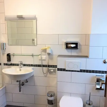 Zum Schnackel In Mainz Otel Wiesbaden